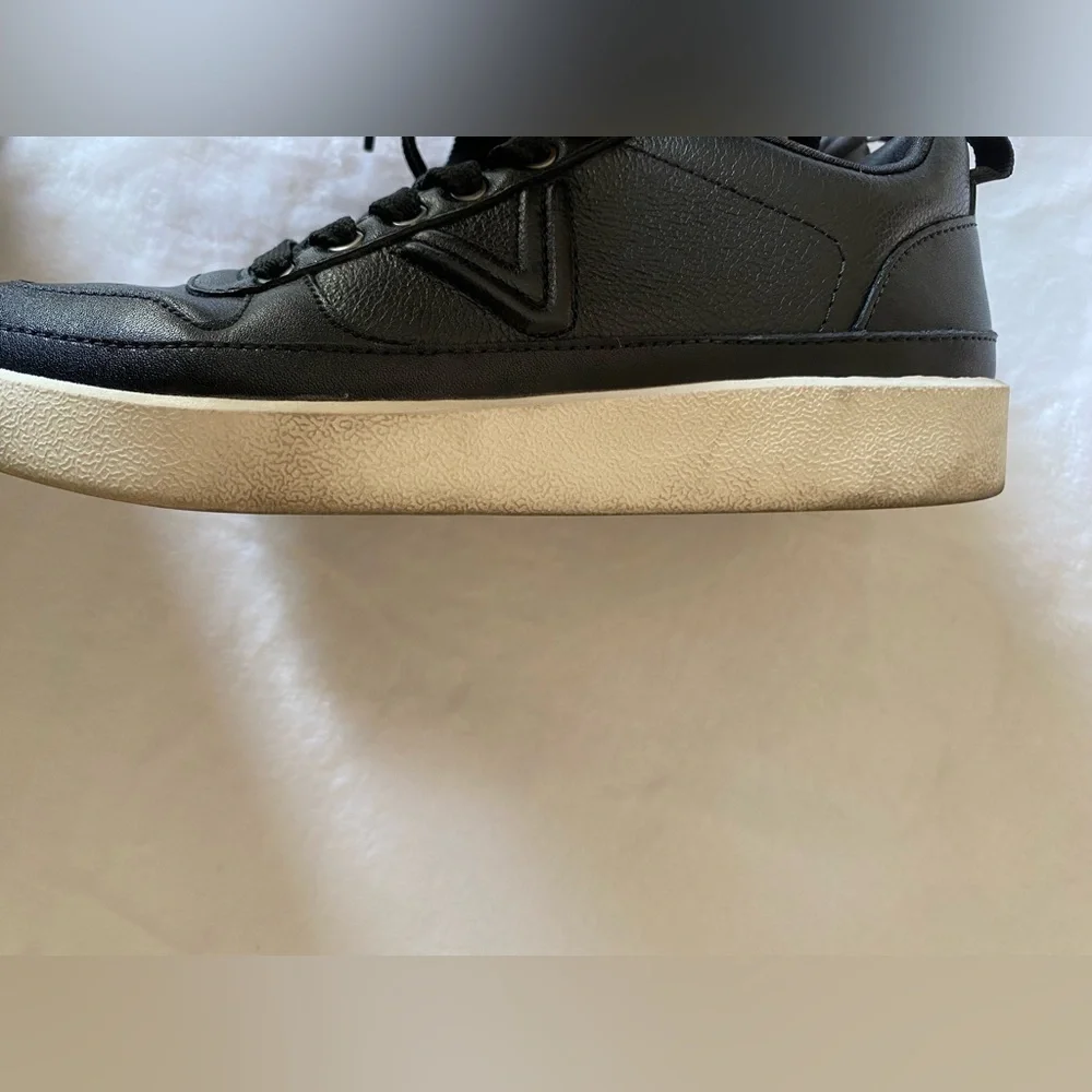 Vionic Women's Elise Lace-Up Sneakers Black Leather Size‎ 5